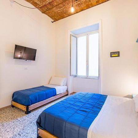 Via Milano Central Station Apartment Neapel Exterior foto