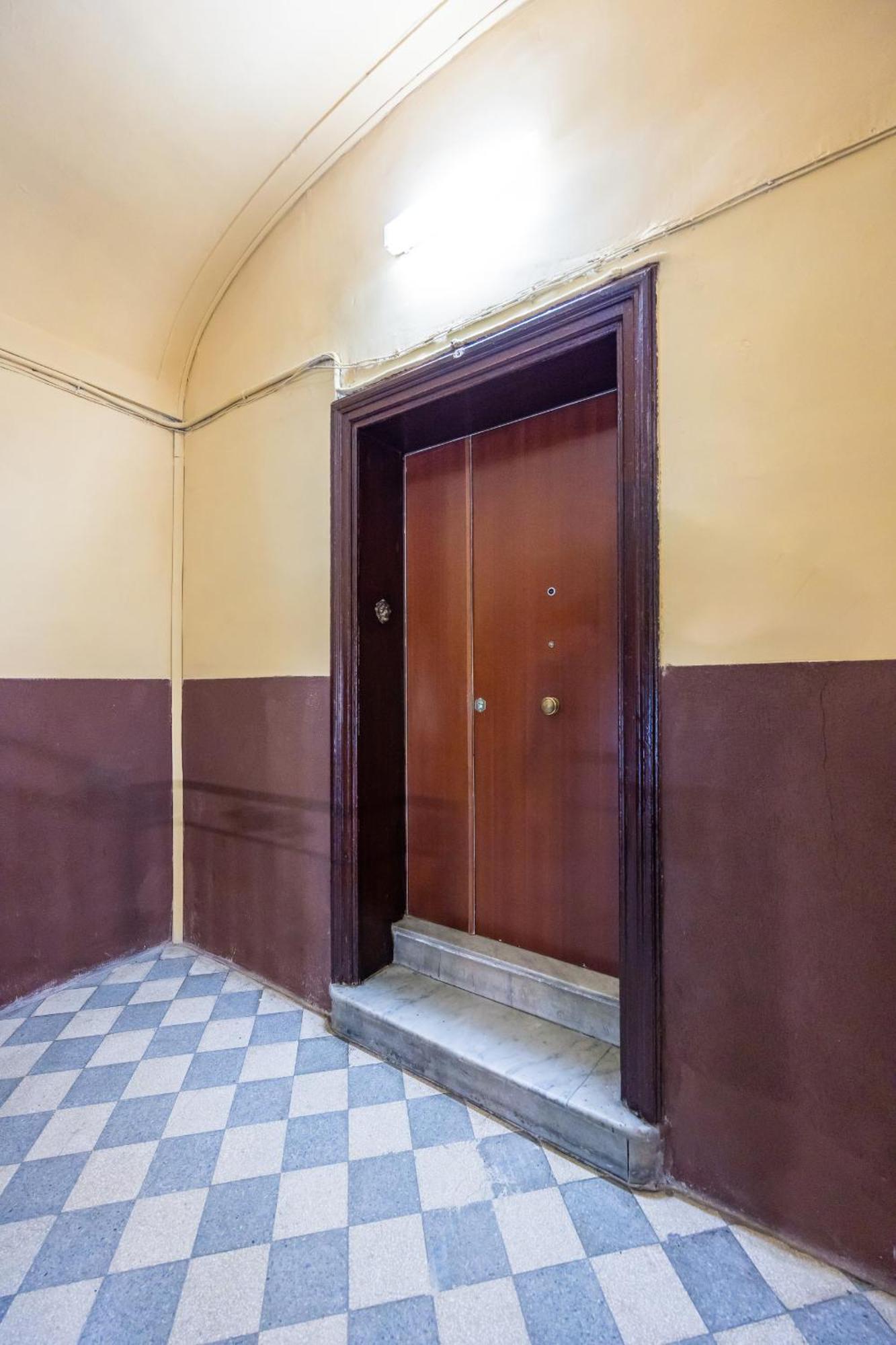 Via Milano Central Station Apartment Neapel Exterior foto
